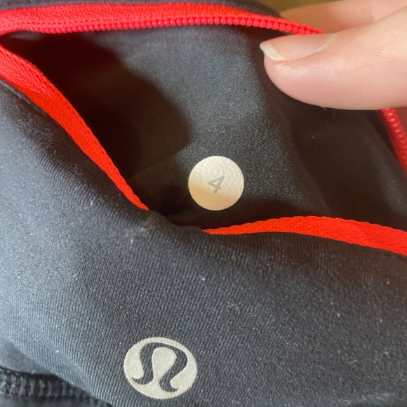 Lululemon Speed Ups 2.5 inch - Picture 3 of 3